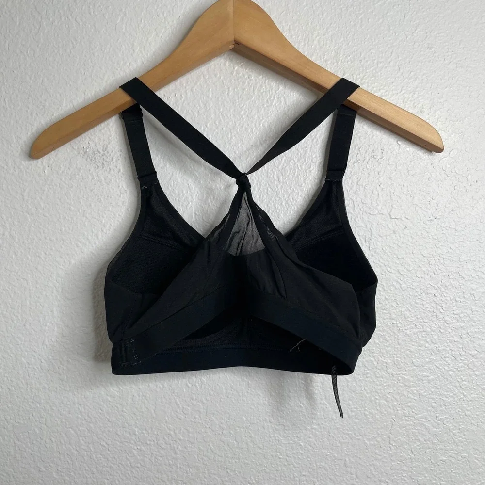 Victoria Sport Lightweight Sports Bra Black Mesh Racerback 32B Adjustable Straps
